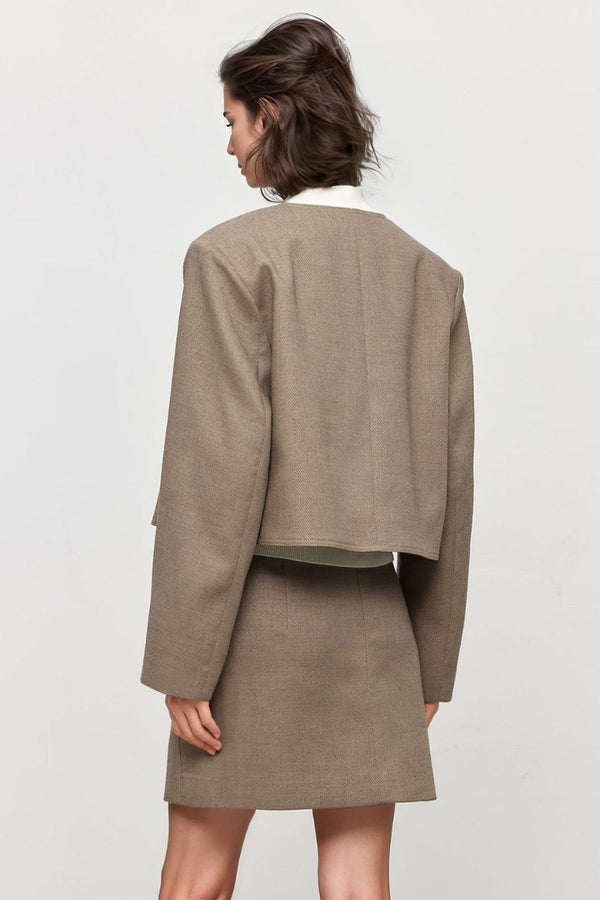 MINIMALIST SHORT JACKET