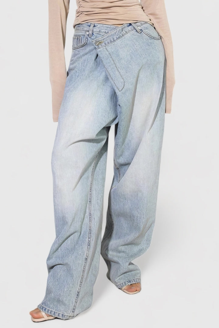 JEANS WITH IRREGULAR CLOSURE - BLUE