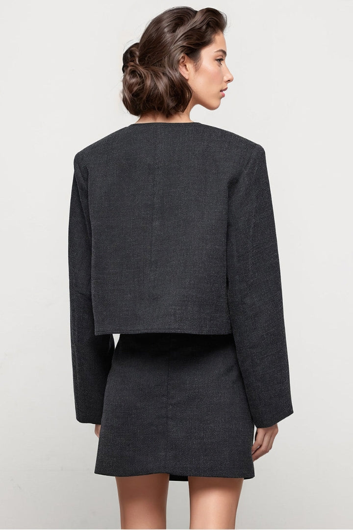 MINIMALIST SHORT JACKET